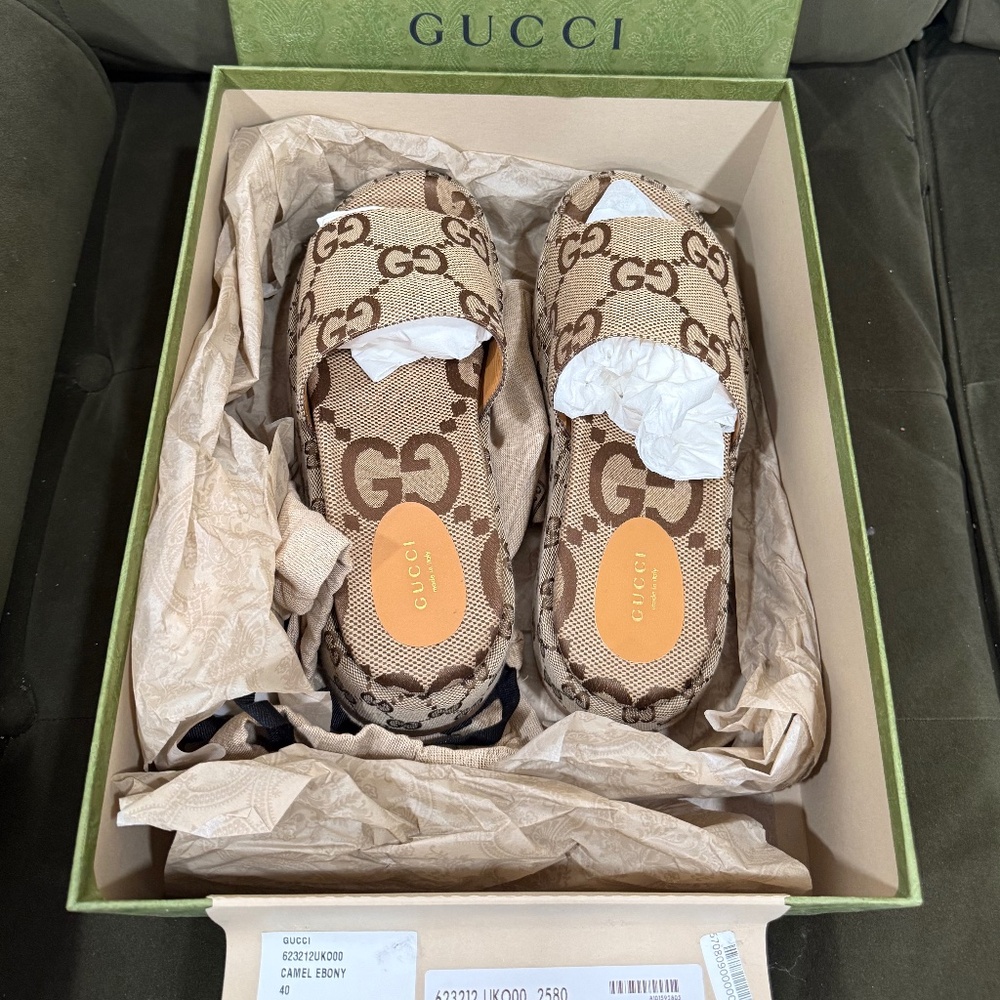 Gucci platform Slides